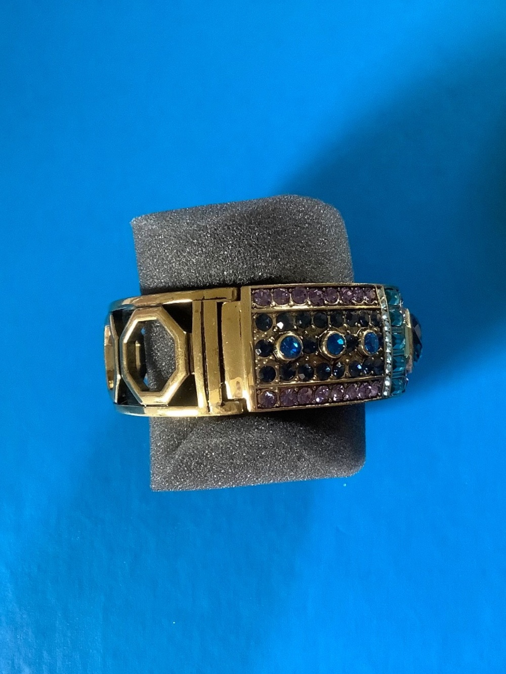 Heidi Daus Lavish Layers Art Deco Large Hinged Bangle Bracelet Blue Multi SZ M - Picture 8 of 12